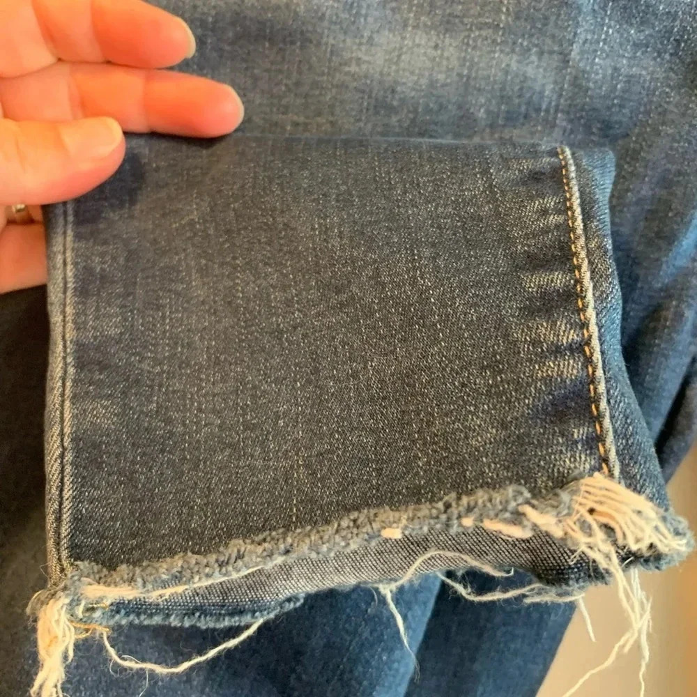 Good American Good Waist Crop Denim - Picture 3 of 6